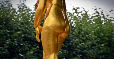 no panties on butt of gold statue